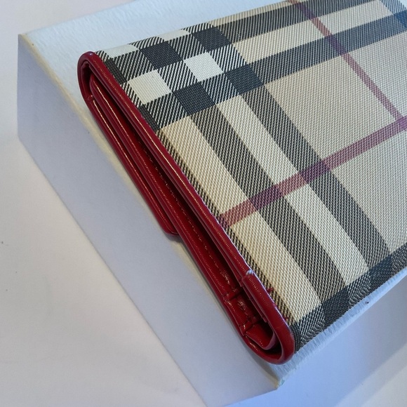 Burberry’s Checkered Clutch - Red and Black - Picture 5 of 11